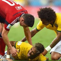 neymar lesionado brasil 2014
