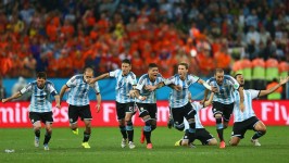 Argentina Supera a Holanda en finales!