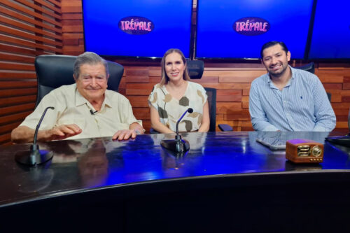 Así debe de ser: Atenea Gómez Ricalde y Carlos Fuentes del Río